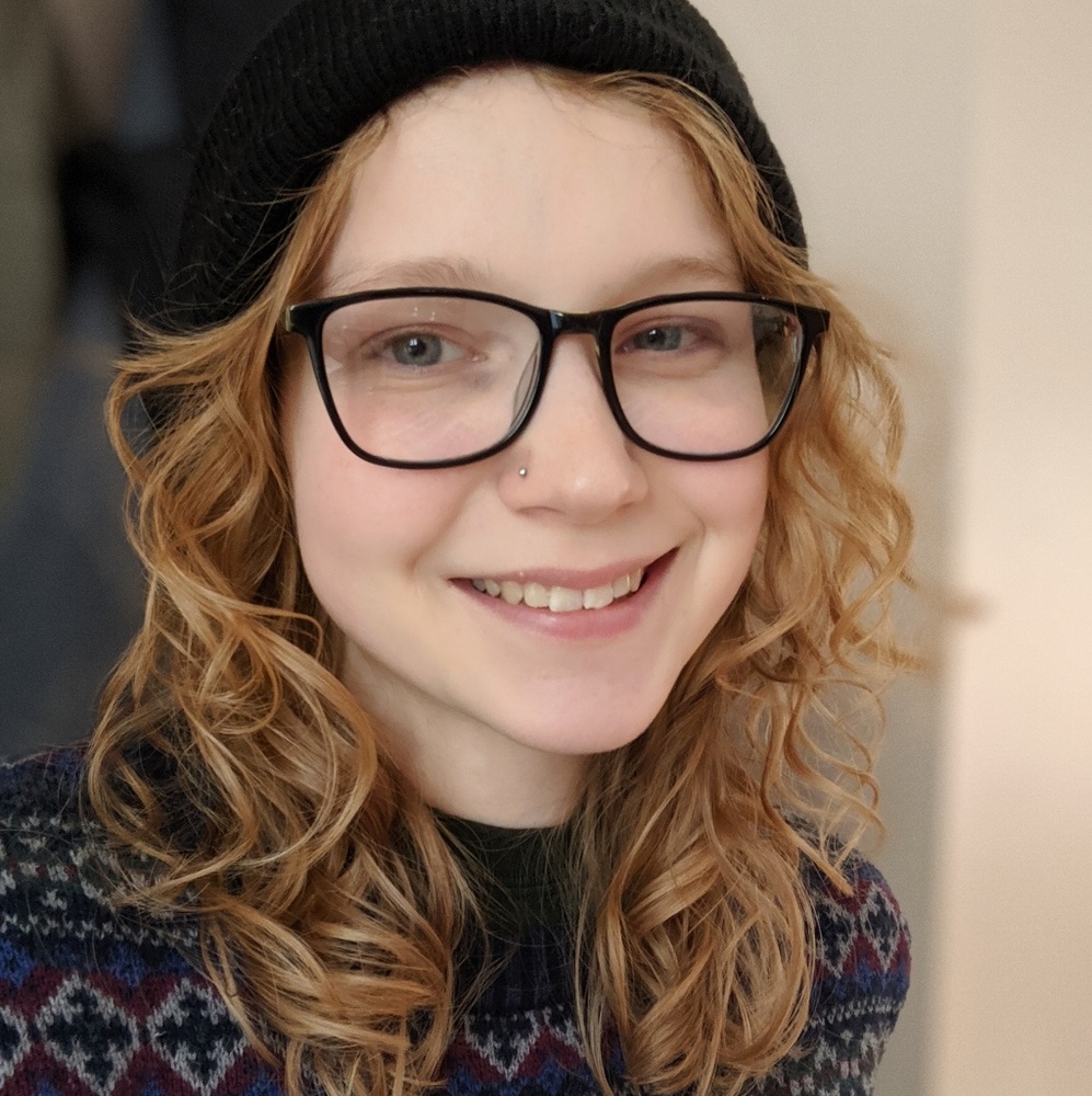Meet your Posher, Holly